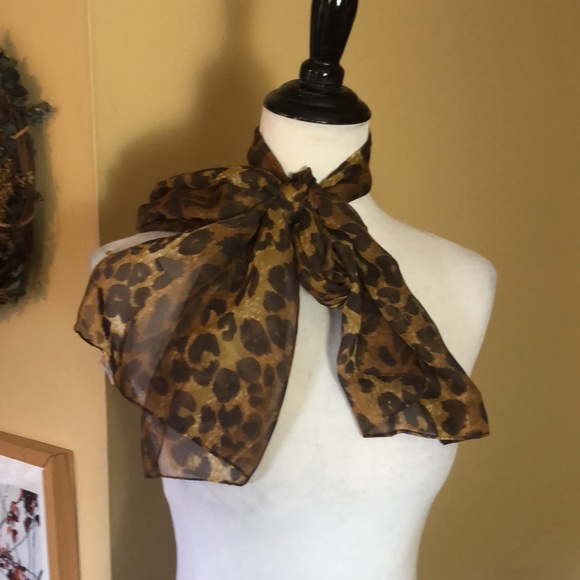 VINTAGE Cheeta Print Scarf Made in Italy Animal Print + Gold Stripe 62’x14.5” - Picture 12 of 16